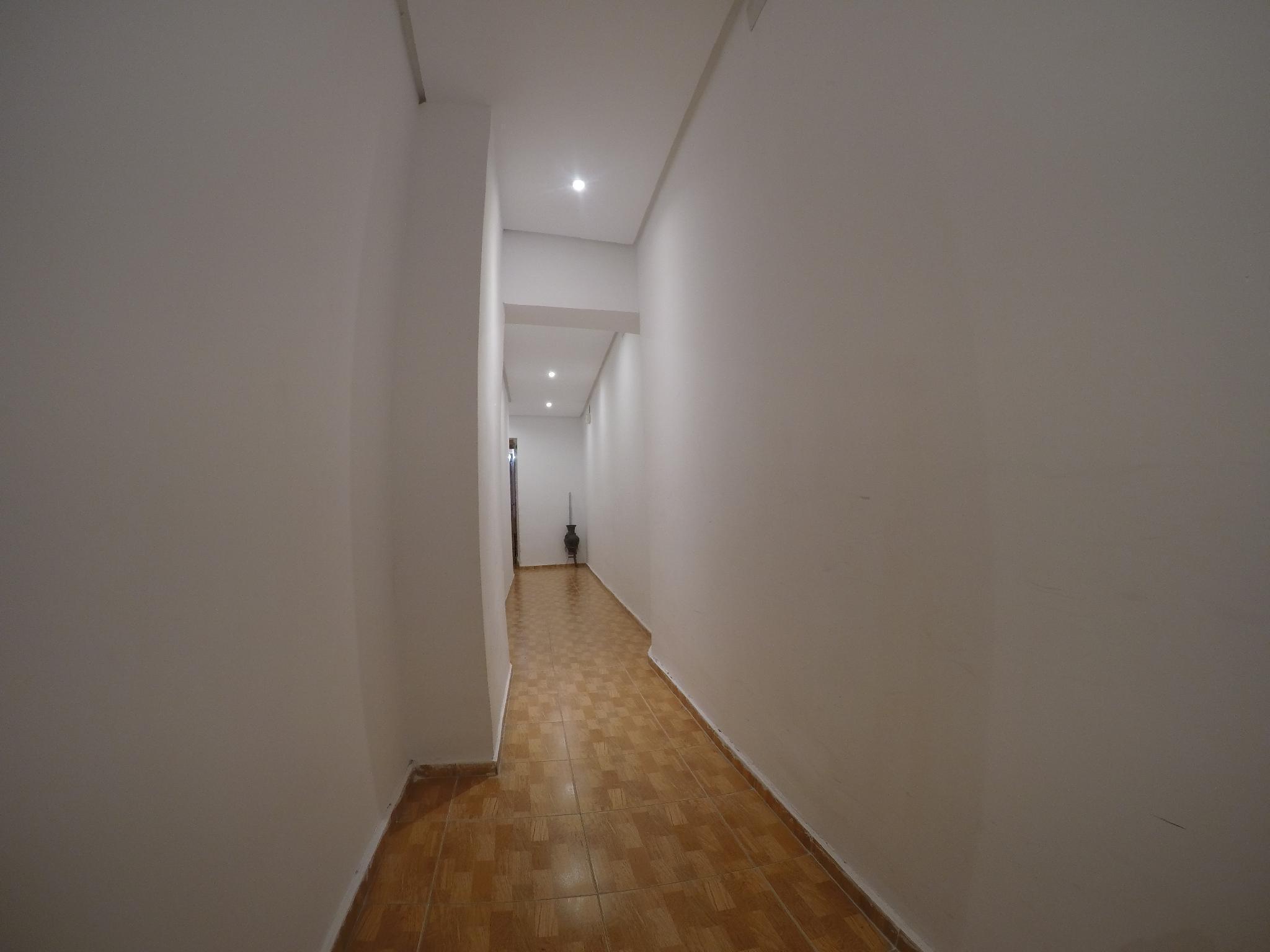 فندق هوستال لوس بيراليس مدريد المظهر الخارجي الصورة A corridor