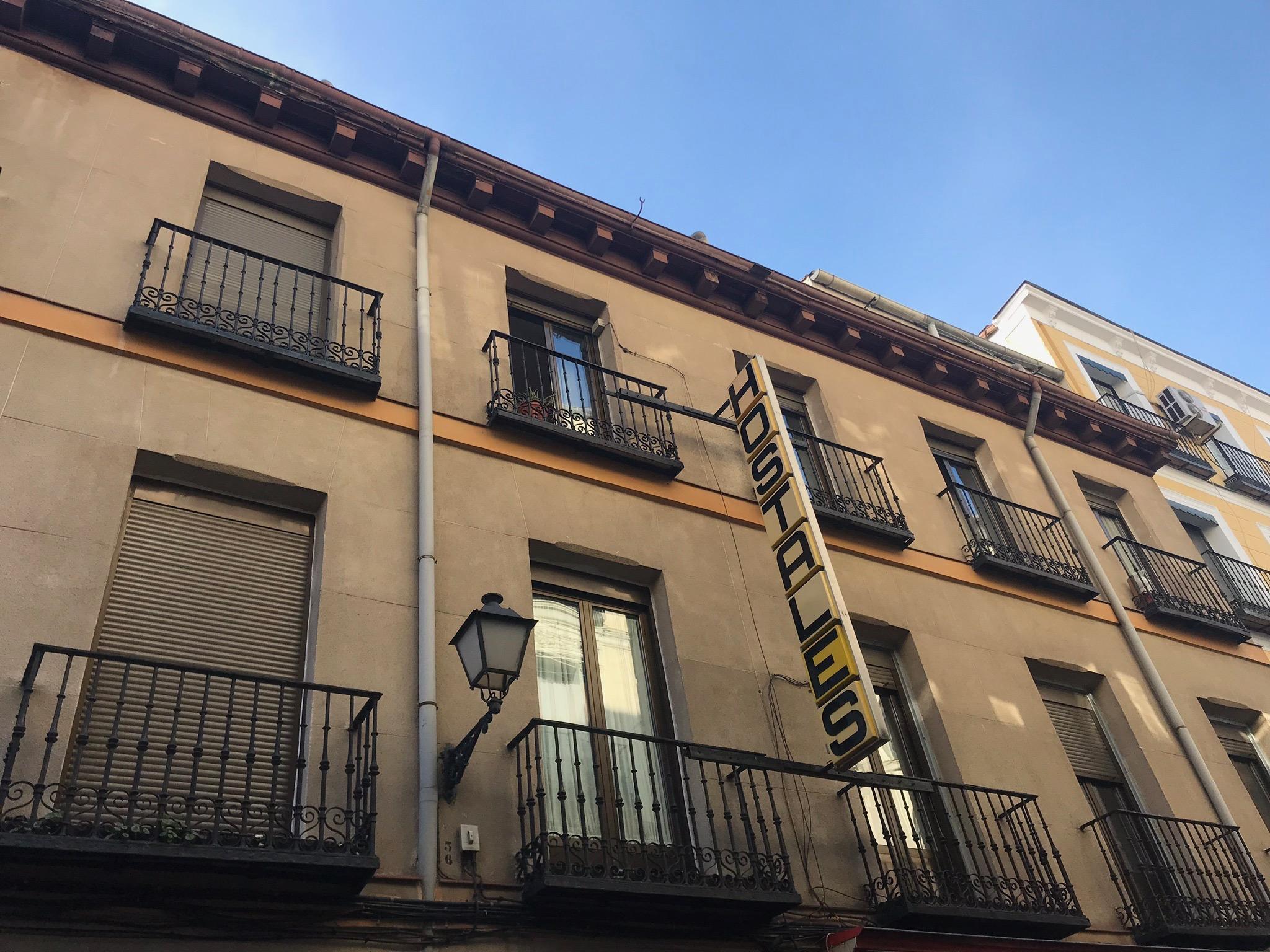 فندق هوستال لوس بيراليس مدريد المظهر الخارجي الصورة Headquarters of the party in Madrid